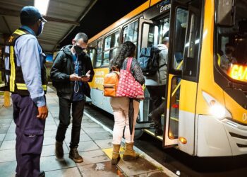 EPTC onibus sem cobrador 1