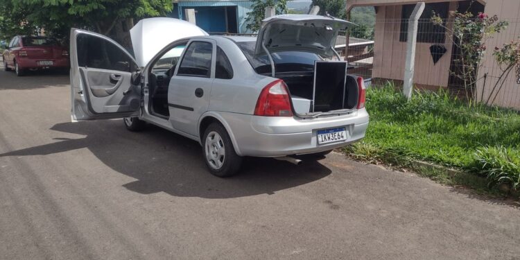 Veiculo Roubado Portao 1