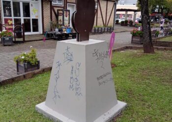 Screenshot at Oct 14 16 07 11