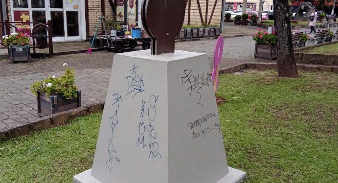 Screenshot at Oct 14 16 07 11