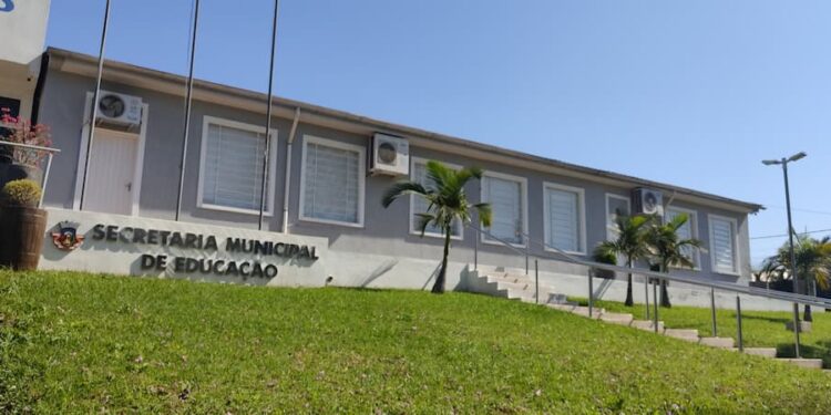 0311 Secretaria Municipal de Educacao site