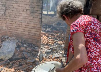 incendio casa professora aposentada portão