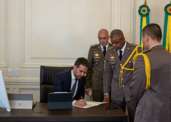 decretos eduardo leite