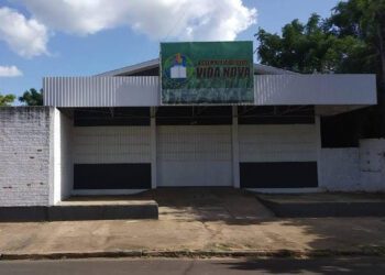 Igreja arrombada em Portão