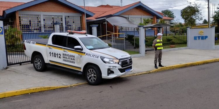 2004 Brigada Militar Divulgacao